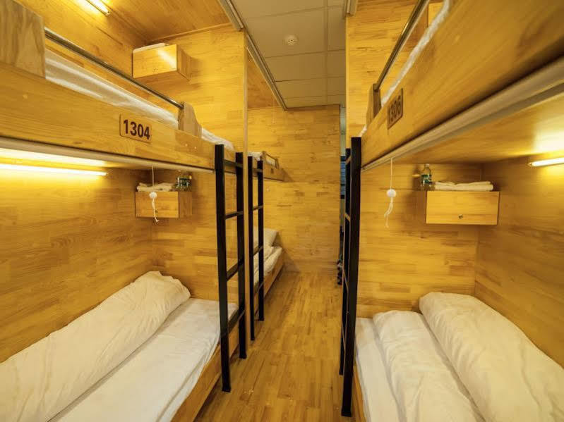 Box Hotel Hanoi Bagian luar foto