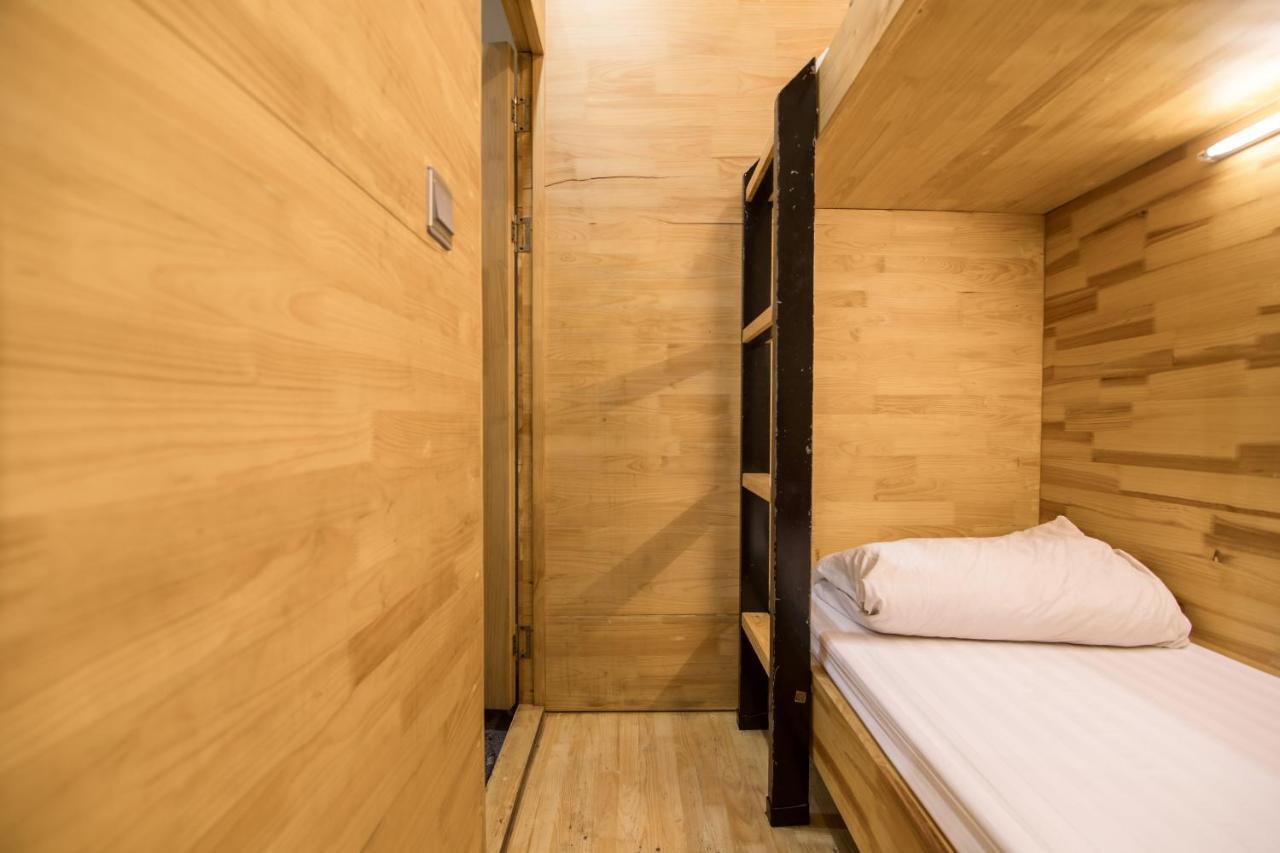 Box Hotel Hanoi Bagian luar foto